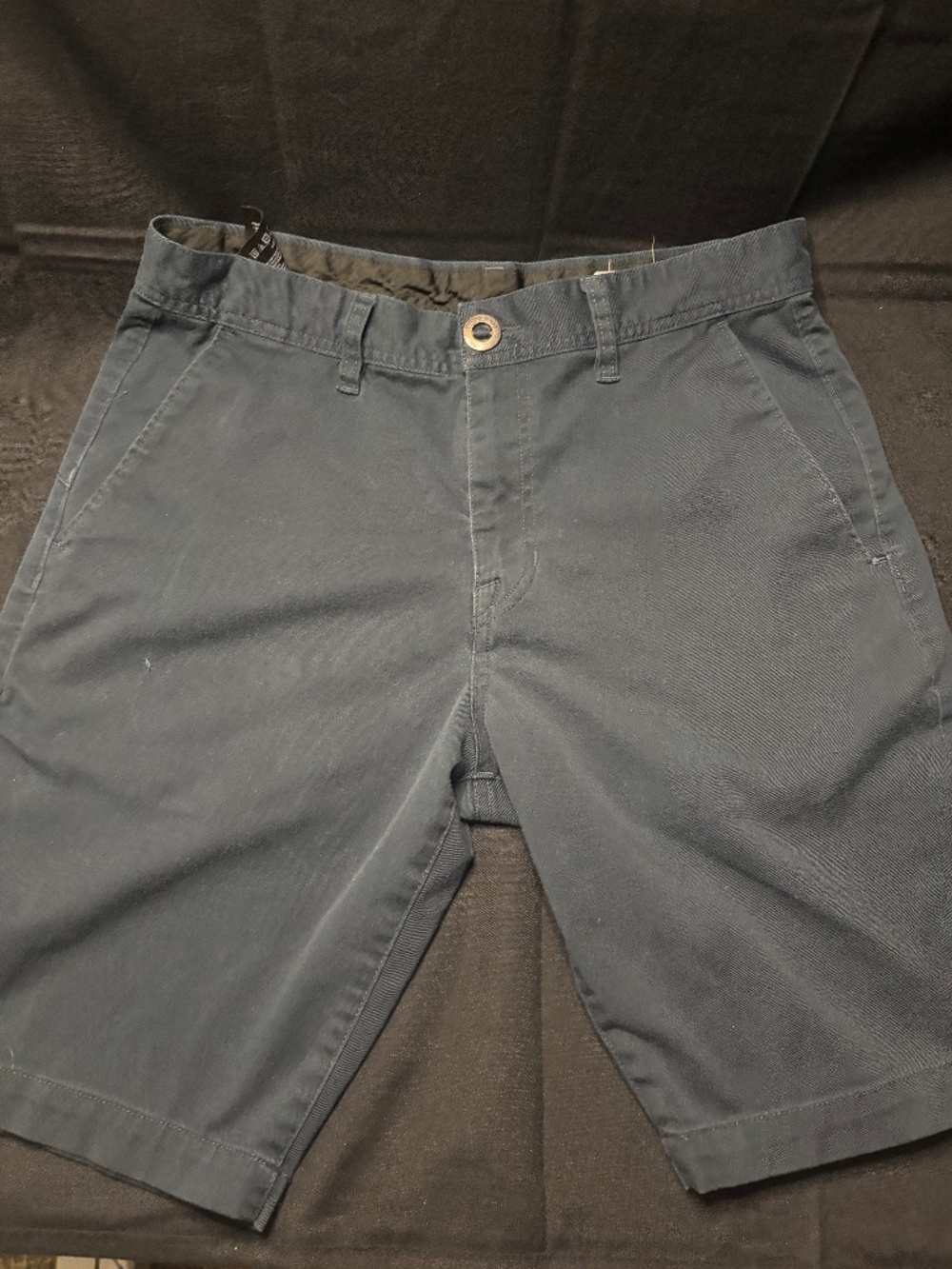 Volcom Men’s Chino Shorts Size 31 Navy Blue Skate Casual Logo.